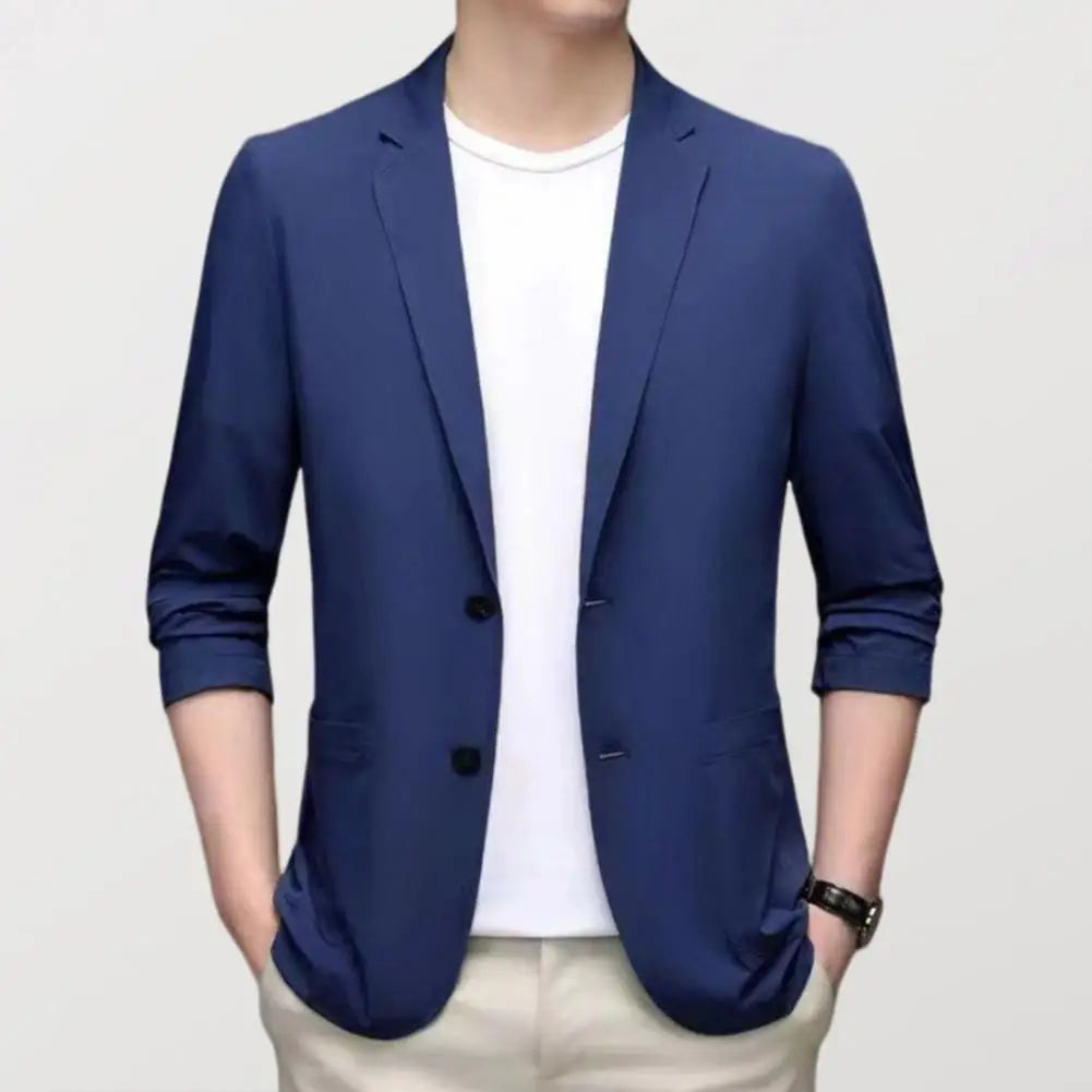 DOUBLE-BUTTON BUSINESS BLAZER