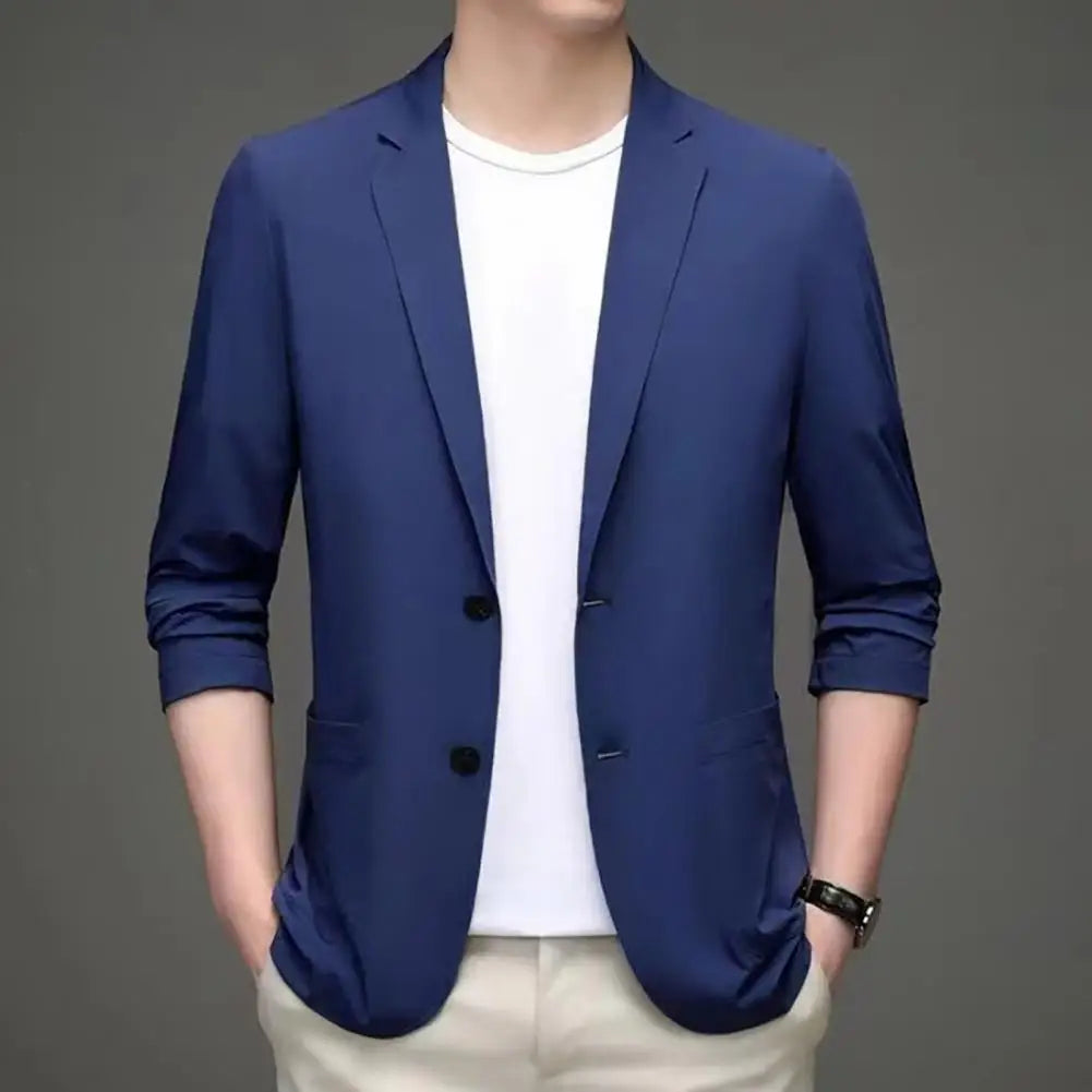 DOUBLE-BUTTON BUSINESS BLAZER