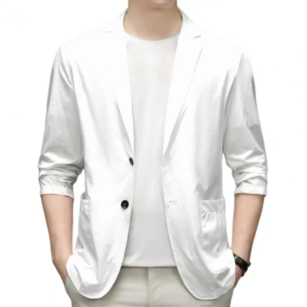 DOUBLE-BUTTON BUSINESS BLAZER