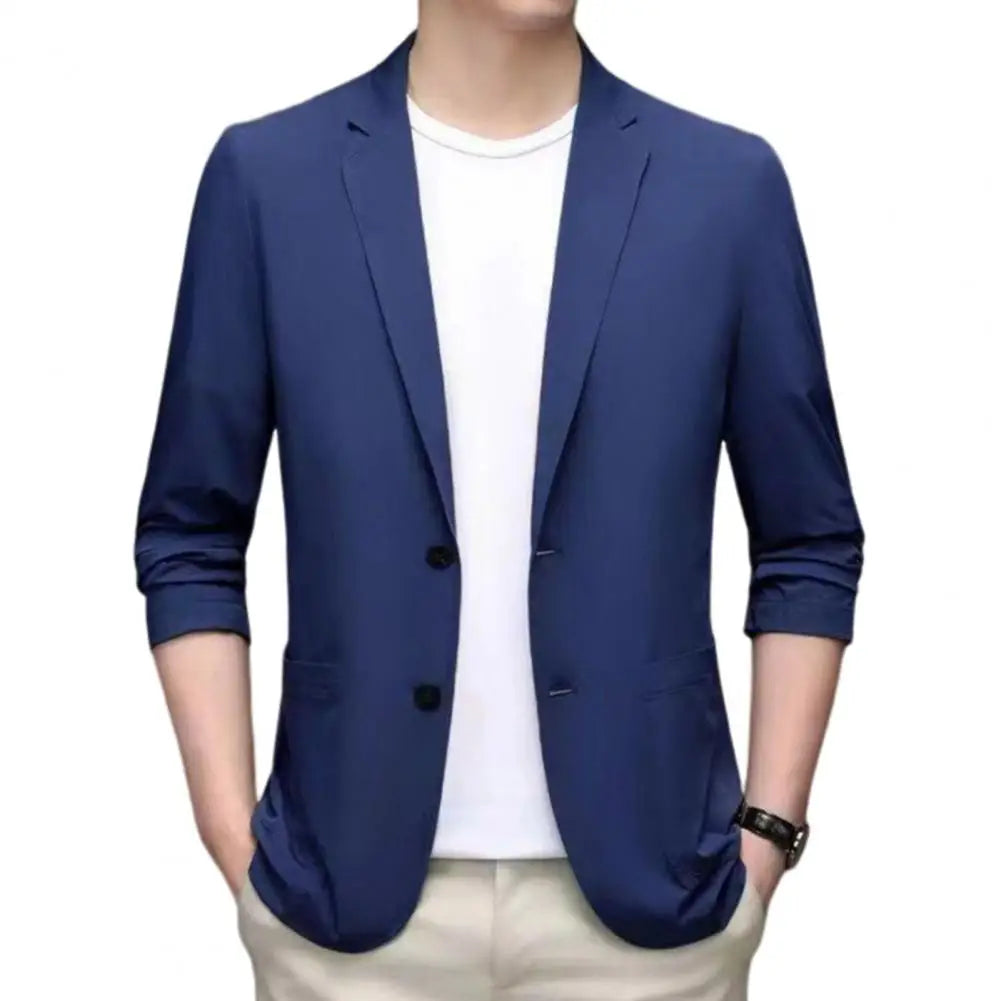 DOUBLE-BUTTON BUSINESS BLAZER