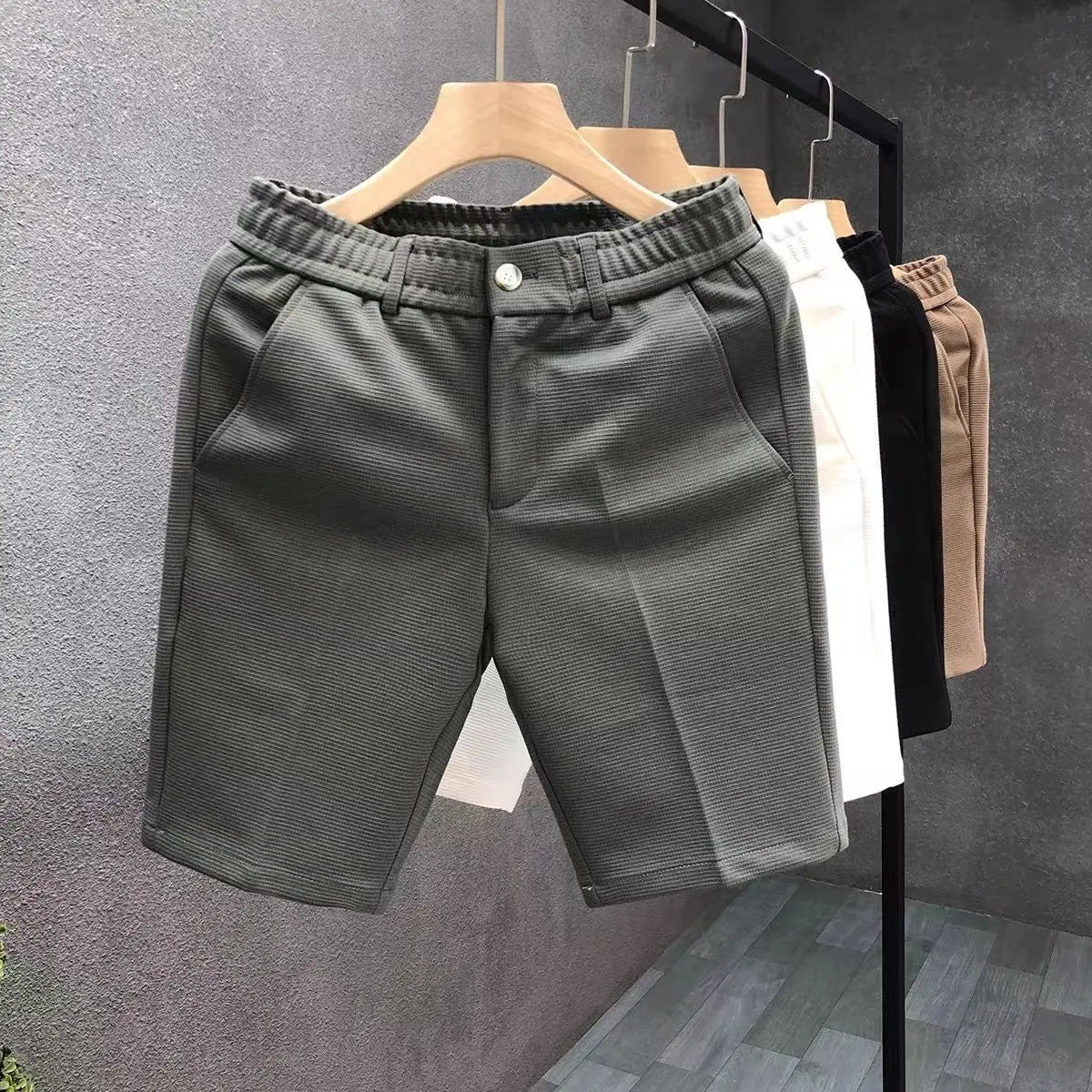 LIGHTWEIGHT BUSINESS CASUAL SHORTS