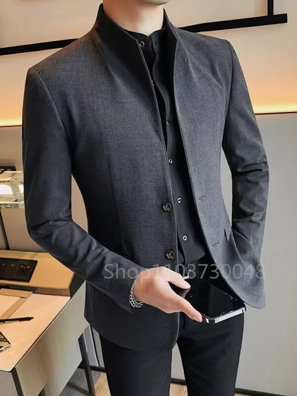SINGLE-BREASTED WHITE & BLACK BLAZER